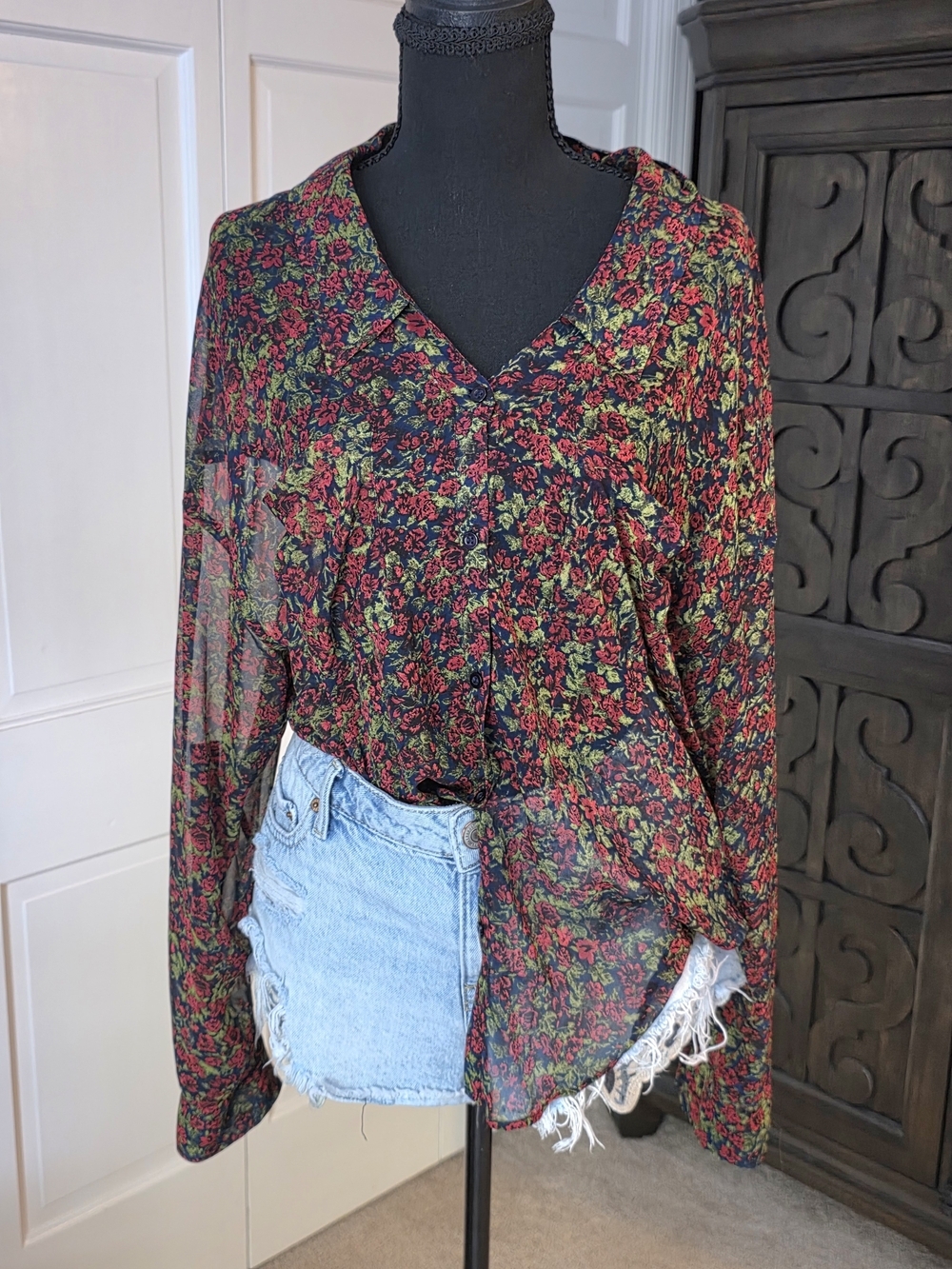 Free People Sheer Floral Button Front Blouse Medium Boho High Low Top Goth - Picture 1 of 6